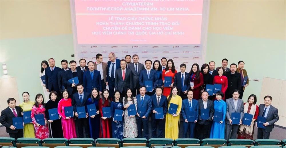 Đoàn cán bộ của Học viện Chính trị quốc gia Hồ Chí Minh nghiên cứu, học tập tại Liên bang Nga