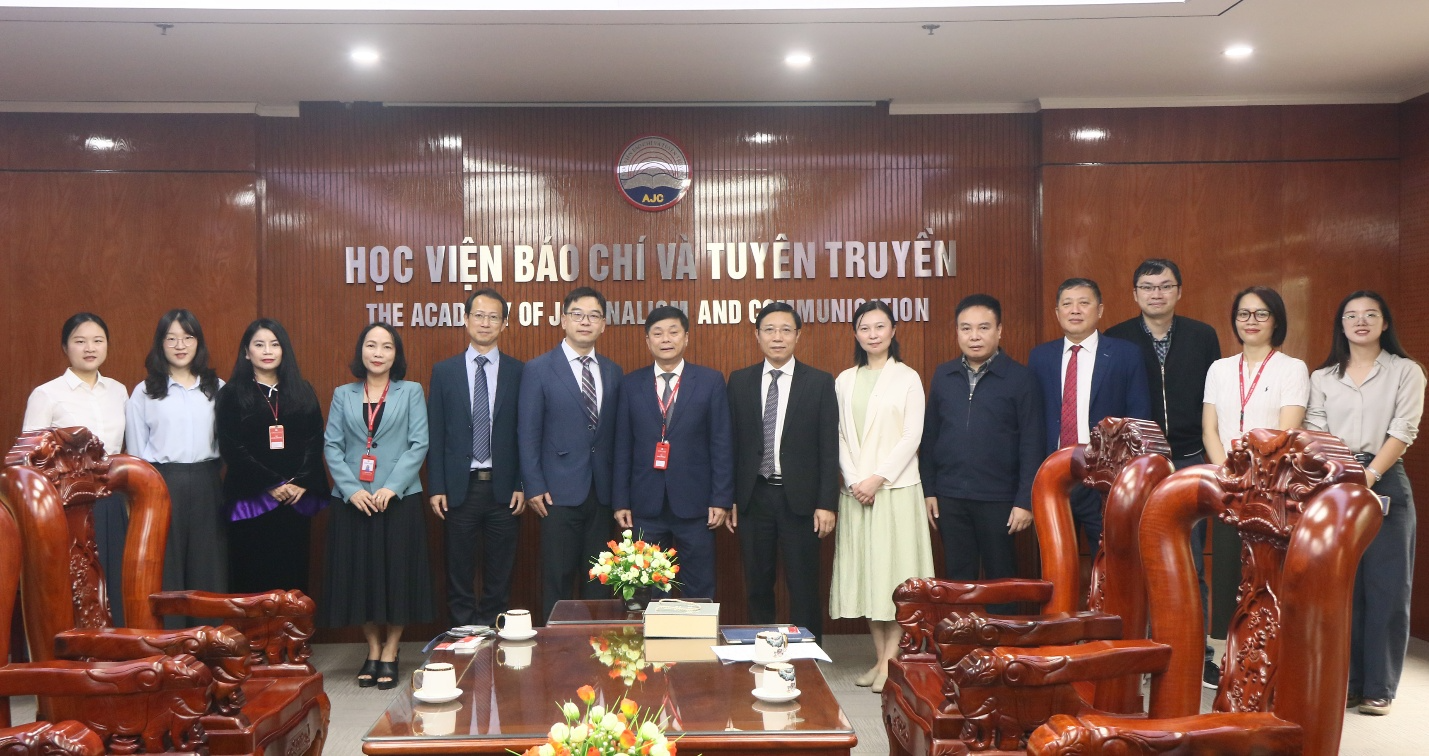 Học viện tiếp và làm việc với Đoàn chuyên gia Viện Khoa học xã hội Trung Quốc