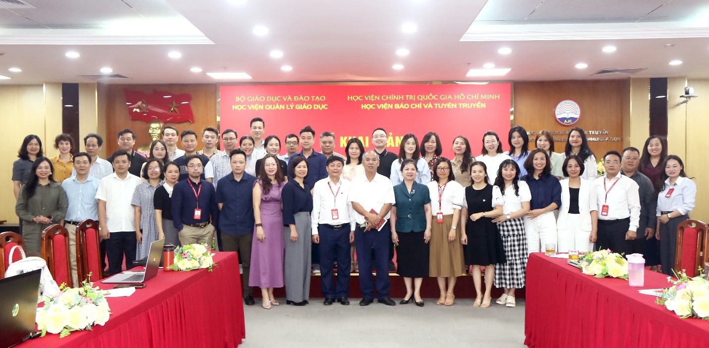 Khai giảng Lớp bồi dưỡng theo tiêu chuẩn chức danh nghề nghiệp giảng viên đại học