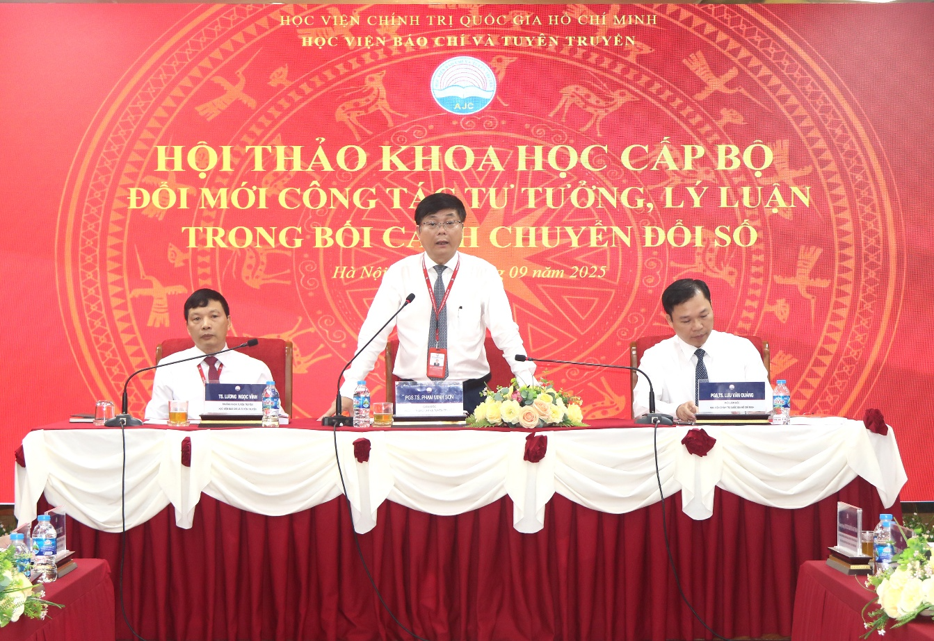 Hội thảo khoa học “Đổi mới công tác tư tưởng, lý luận trong bối cảnh chuyển đổi số”