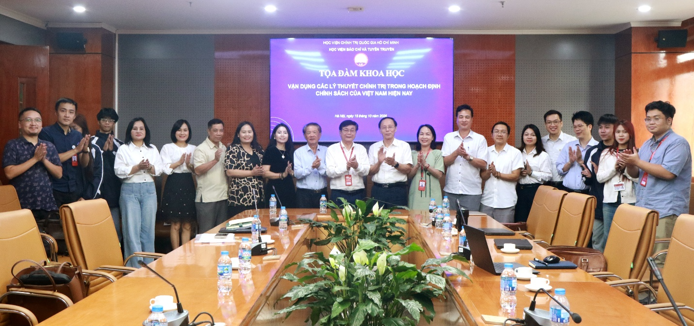 Tọa đàm khoa học “Vận dụng các lý thuyết chính trị trong hoạch định chính sách của Việt Nam hiện nay”