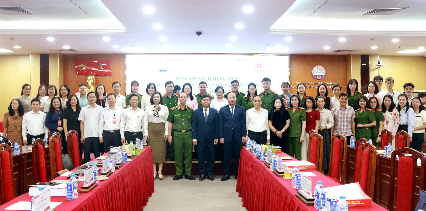 Hội thảo khoa học cấp Bộ “Xây dựng và hoàn thiện nhà nước pháp quyền xã hội chủ nghĩa Việt Nam trong bối cảnh chuyển đổi số”