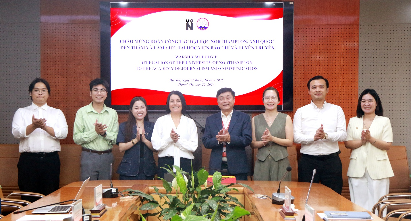 Học viện tiếp và làm việc với đoàn chuyên gia Đại học Northampton, Vương quốc Anh