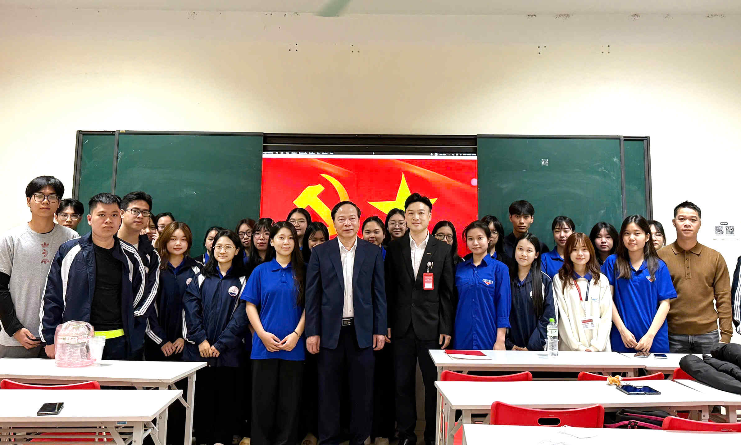 Học viện Báo chí và Tuyên truyền bồi dưỡng kỹ năng bảo vệ nền tảng tư tưởng của Đảng cho sinh viên trong bối cảnh chuyển đổi số (Lớp thứ 1 năm 2026)