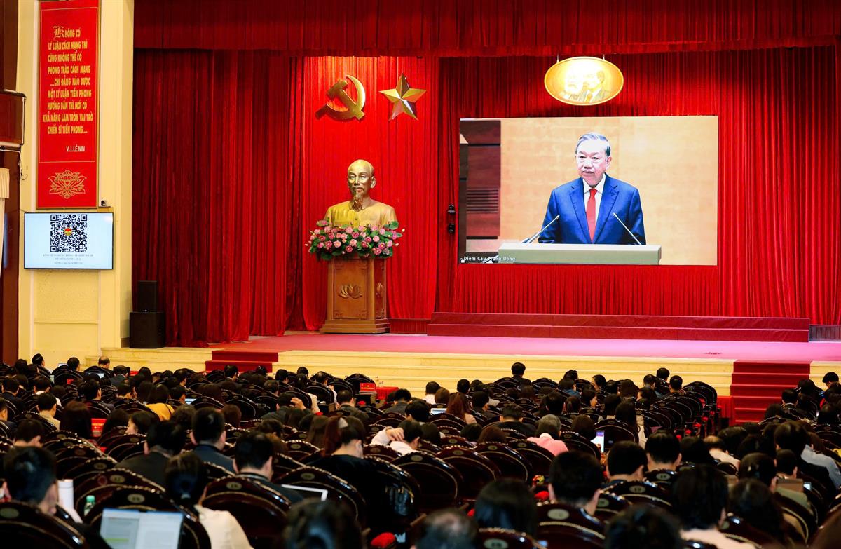 Học viện Chính trị quốc gia Hồ Chí Minh tham dự Hội nghị toàn quốc quán triệt, triển khai thực hiện Nghị quyết số 79-NQ/TW và Nghị quyết số 80-NQ/TW của Bộ Chính trị