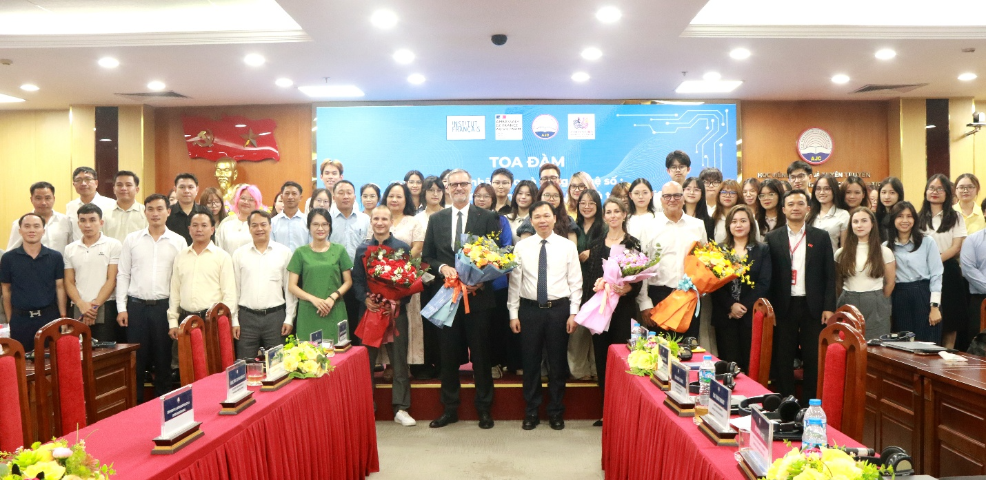 Tọa đàm “Trí tuệ nhân tạo và công nghệ số: hướng tới việc ứng dụng có đạo đức và trách nhiệm ”