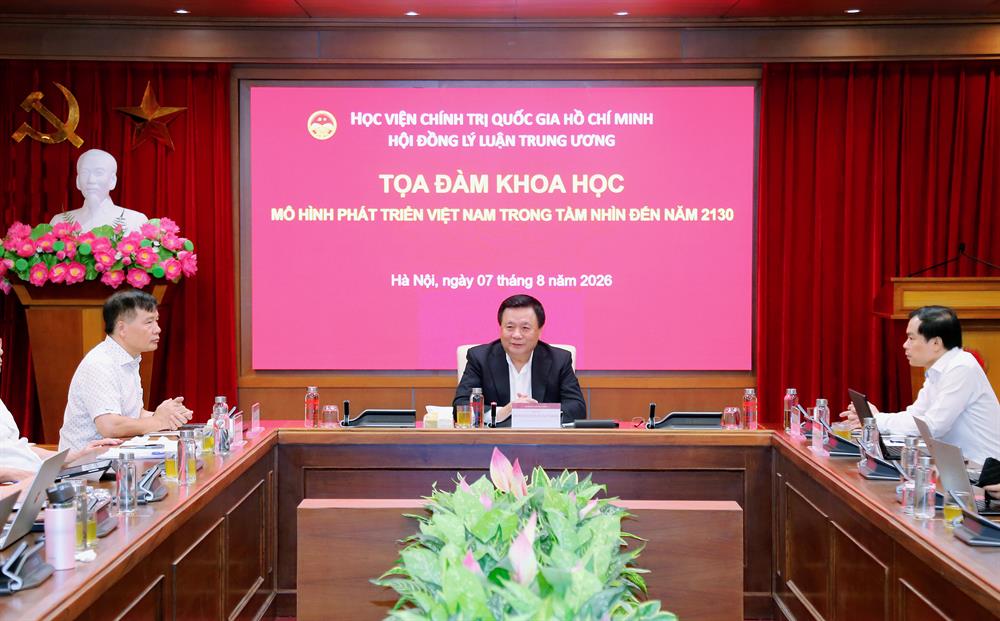 Tọa đàm khoa học “Mô hình phát triển Việt Nam trong tầm nhìn đến năm 2130”