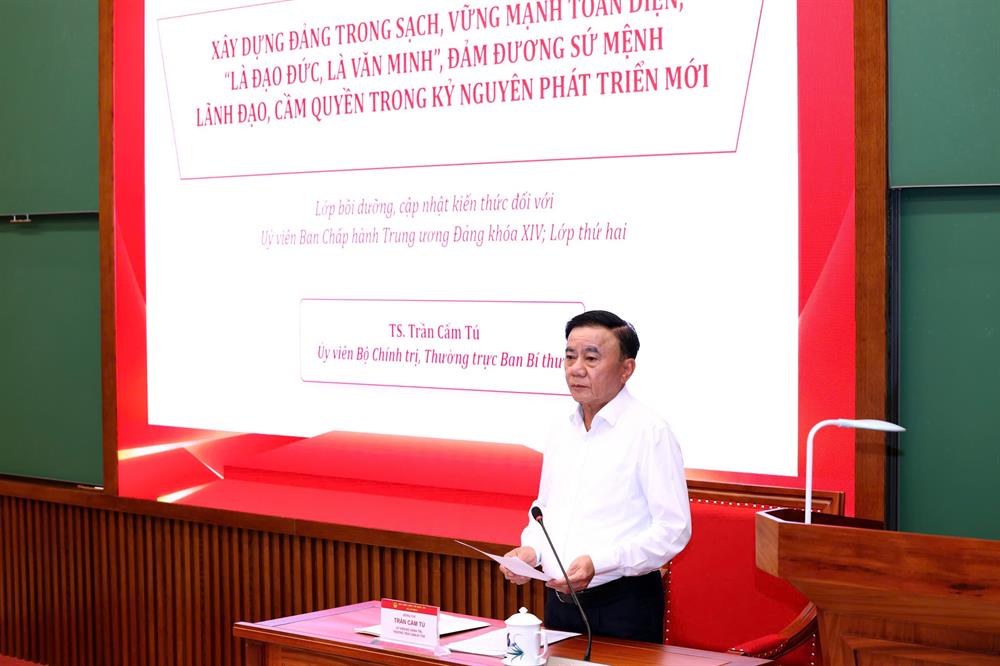 Nêu cao quyết tâm của toàn Đảng và hành động quyết liệt của mỗi cán bộ, đảng viên