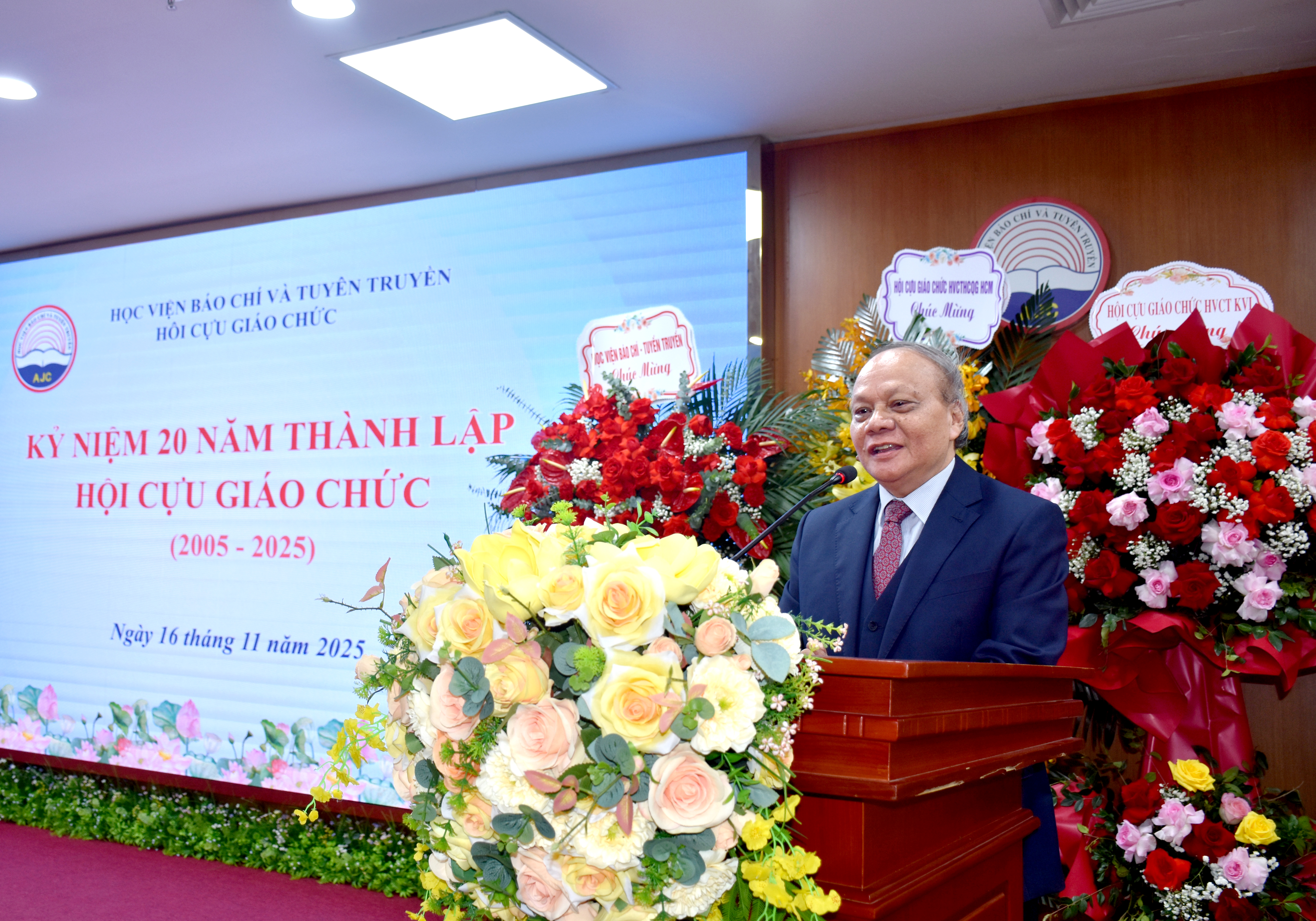 Phát biểu tại Lễ Kỷ niệm 20 năm thành lập Hội Cựu giáo chức Học viện Báo chí và Tuyên truyền