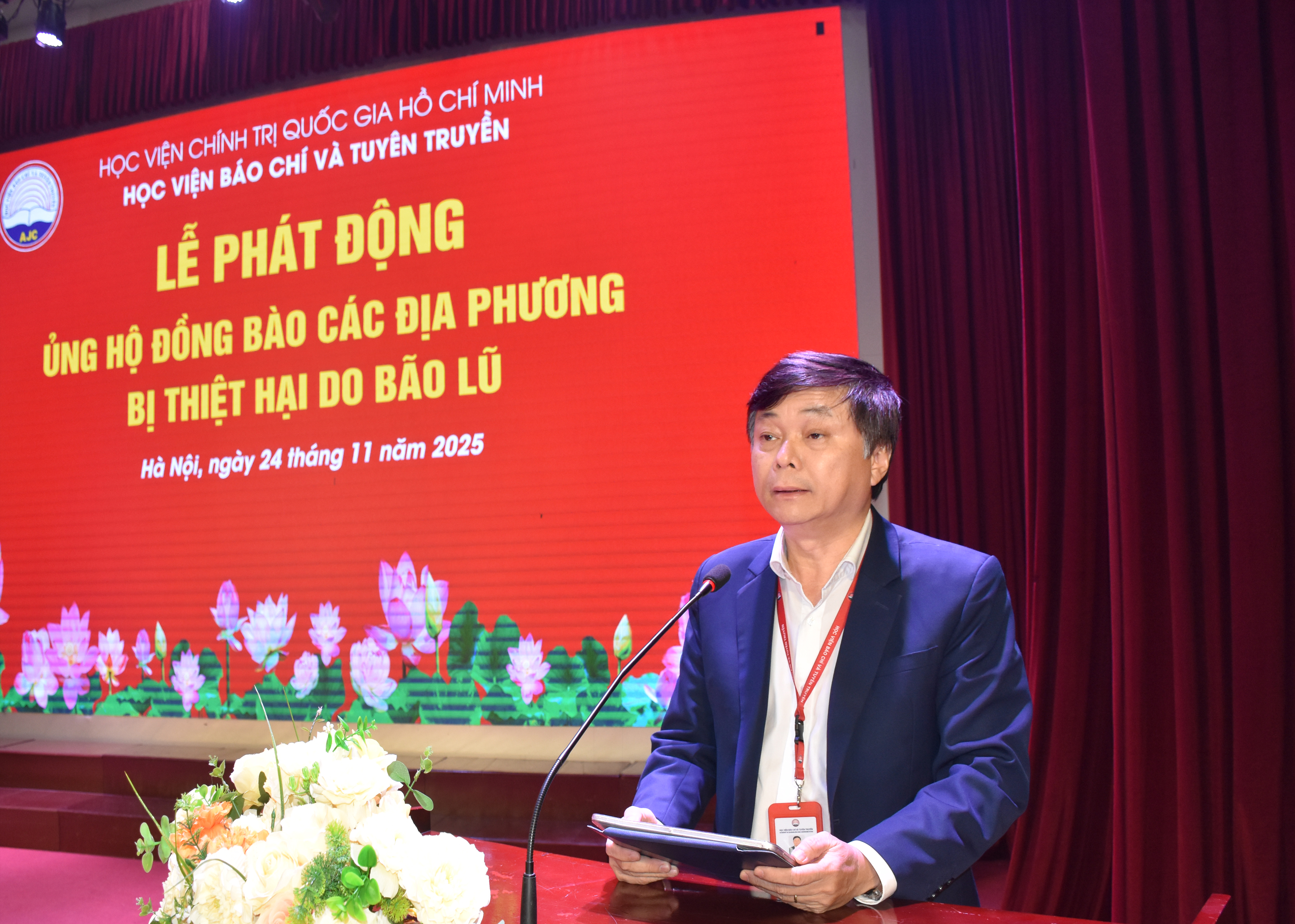 Học viện Báo chí và Tuyên truyền phát động ủng hộ đồng bào miền Nam Trung Bộ bị thiệt hại do bão lũ (ảnh)