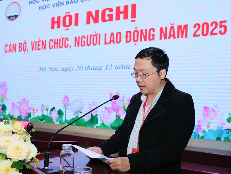 PGS, TS. Trần Hải Minh, Trưởng ban Thanh tra nhân dân Học viện trình bày Báo cáo kết quả hoạt động của Ban Thanh tra nhân dân nhiệm kỳ 2023 - 2025