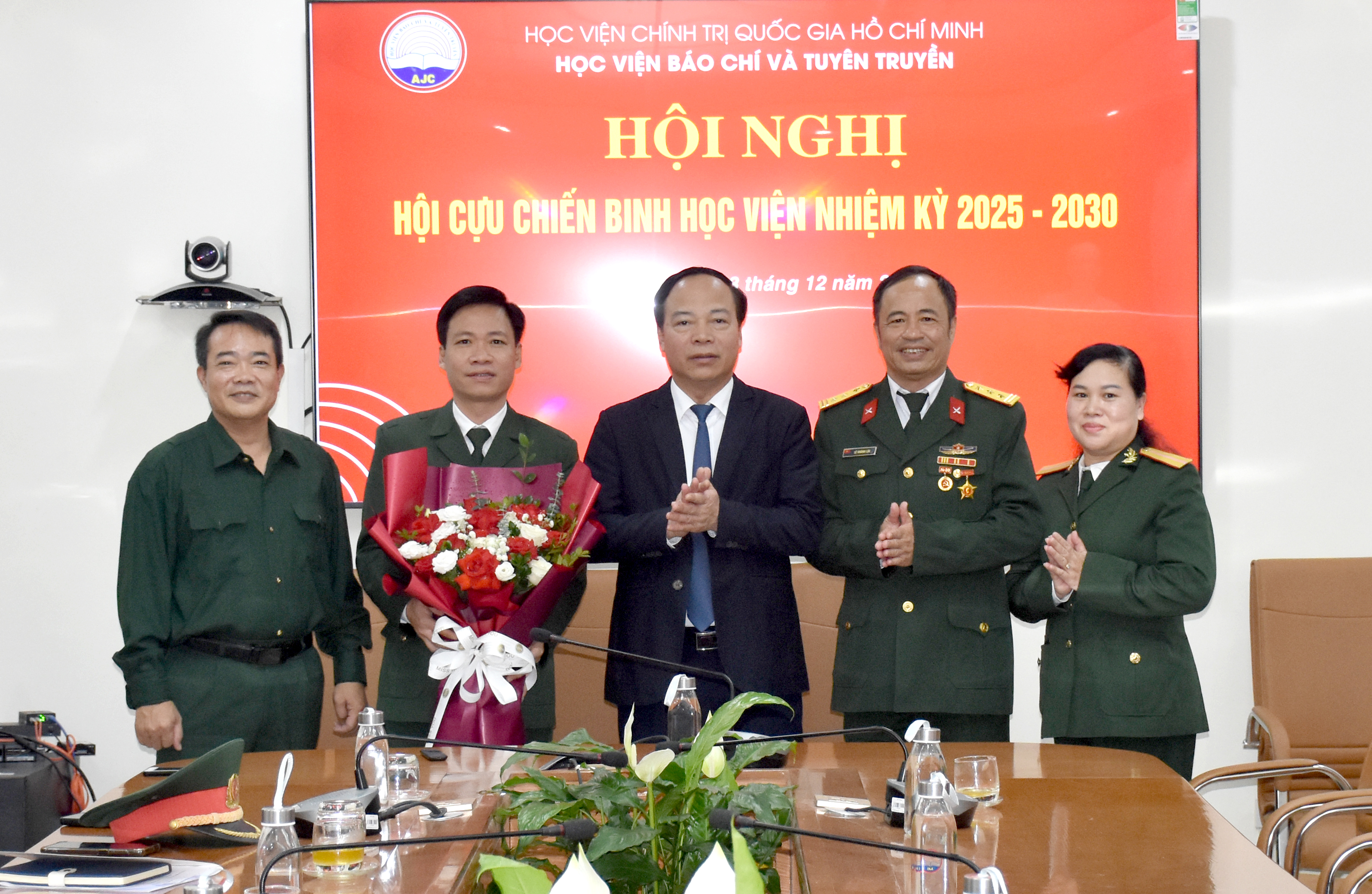 Hội Cựu chiến binh Học viện Báo chí và Tuyên truyền tổ chức Hội nghị nhiệm kỳ 2025 - 2030 (ảnh)