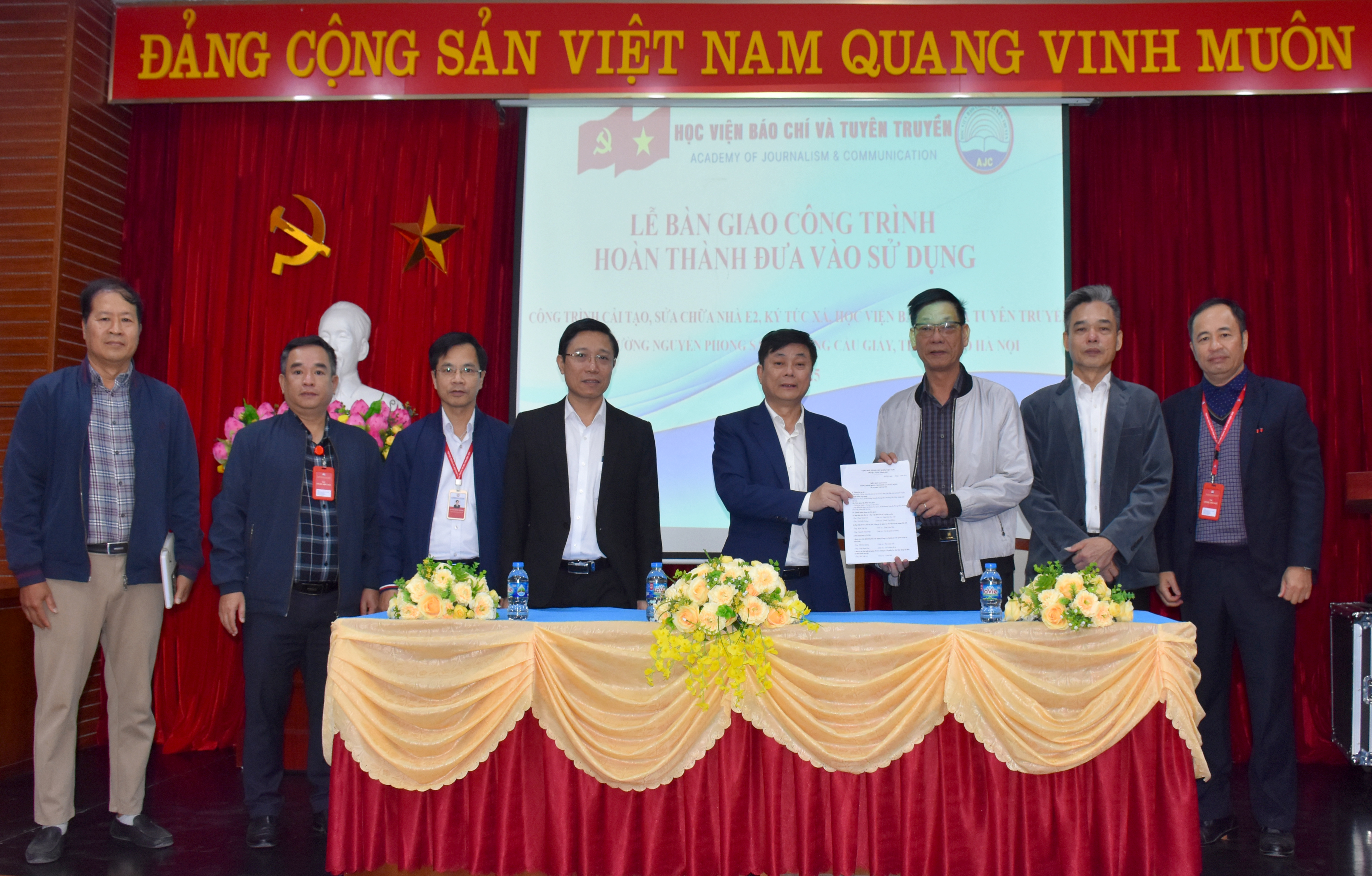 Hoàn thành và bàn giao công trình cải tạo nhà ký túc xá E2 Học viện Báo chí và Tuyên truyền