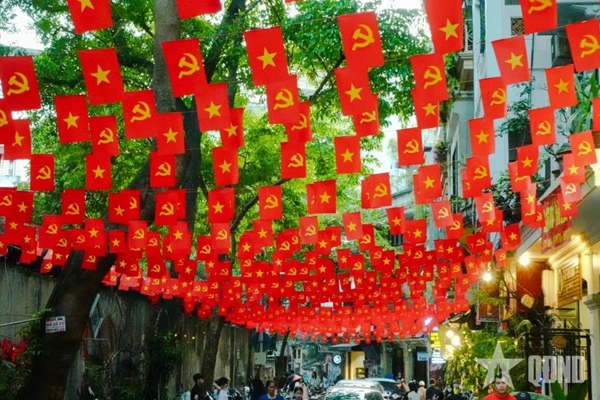Bài dự thi “Bảo vệ nền tảng tư tưởng của Đảng trong tình hình mới”: Phê phán luận điệu xuyên tạc các nghị quyết “bộ tứ trụ cột”