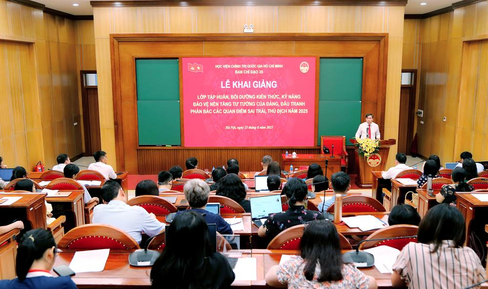 Học viện Chính trị quốc gia Hồ Chí Minh tiên phong trong bảo vệ nền tảng tư tưởng của Đảng, đấu tranh phản bác các quan điểm sai trái thù địch