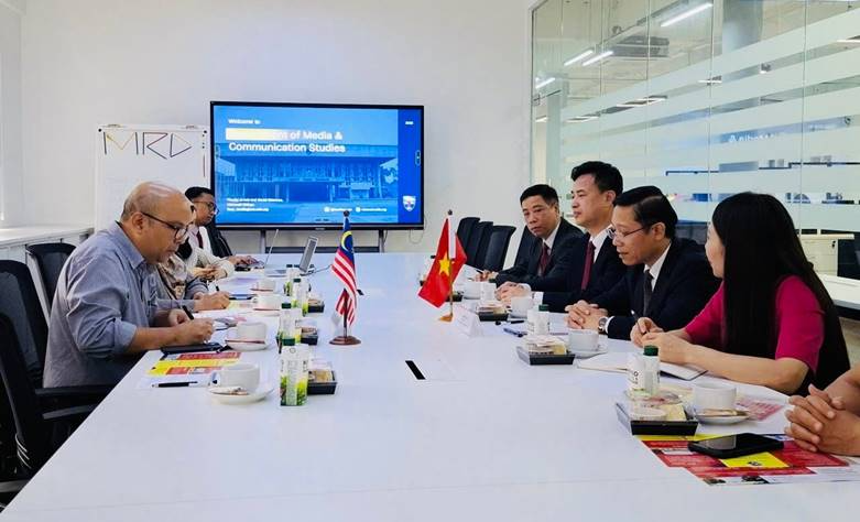Học viện Báo chí và Tuyên truyền tăng cường hợp tác đào tạo, nghiên cứu tại Malaysia