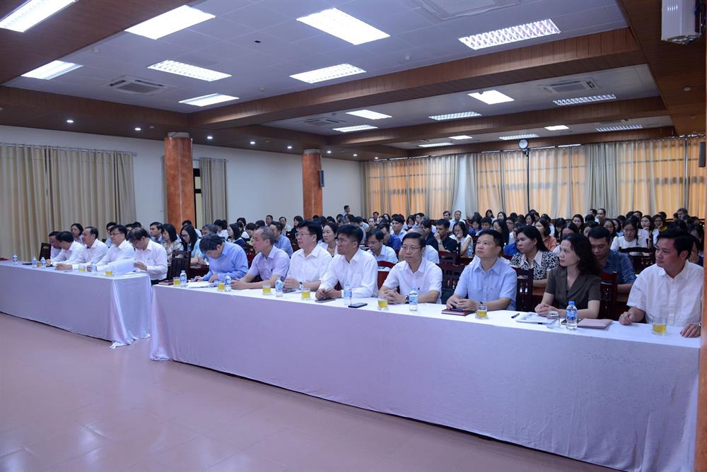 Khai giảng Lớp tập huấn hướng dẫn nghiệp vụ về công tác quản lý tài chính, tài sản và đầu tư xây dựng năm 2026