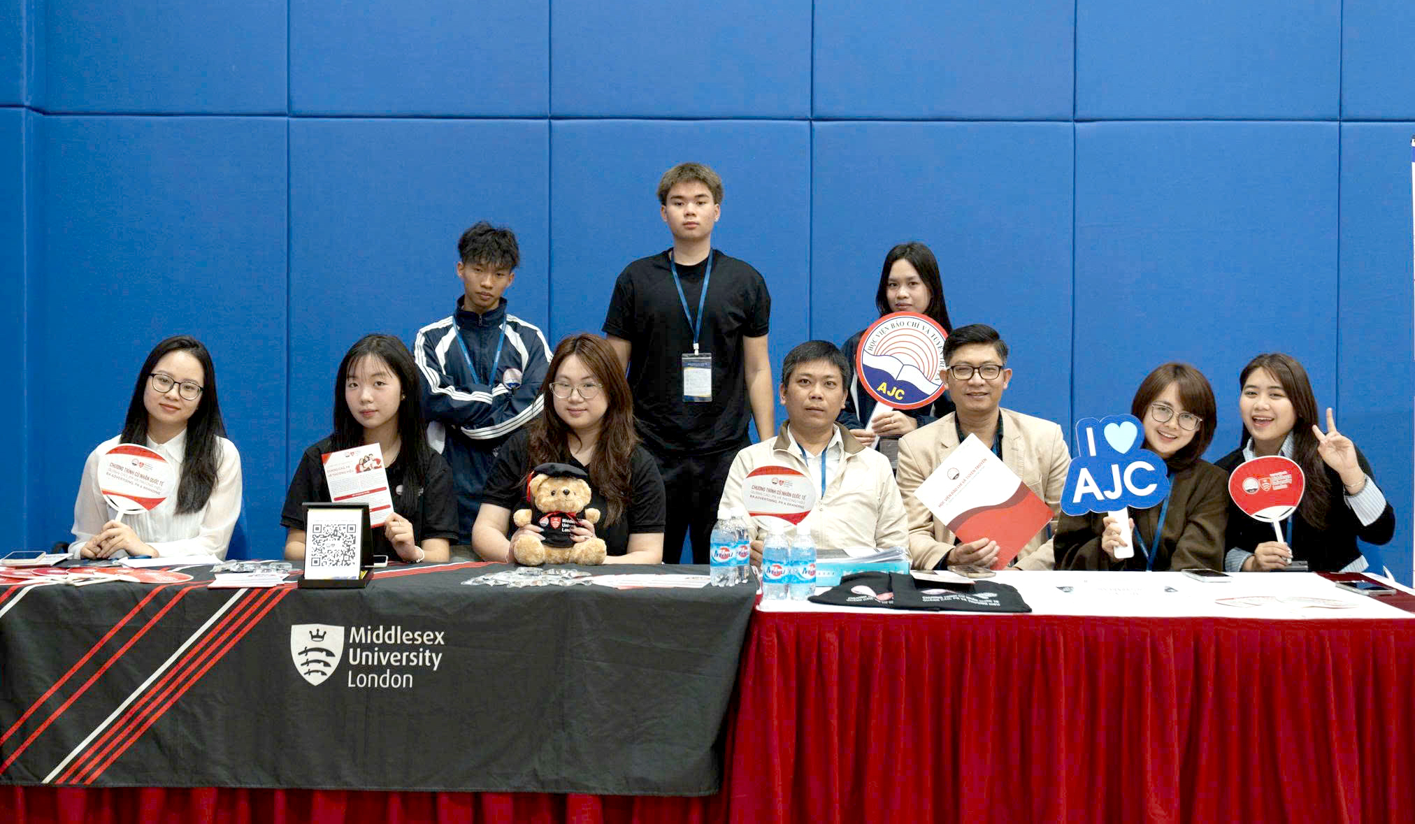 Học viện Báo chí và Tuyên truyền tư vấn tuyển sinh tại Trường THPT Vinschool