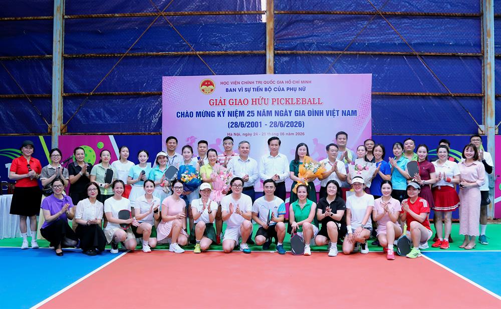 Khai mạc Giải giao hữu thể thao Pickleball kỷ niệm 25 năm Ngày Gia đình Việt Nam (28/6/2001 - 28/6/2026)