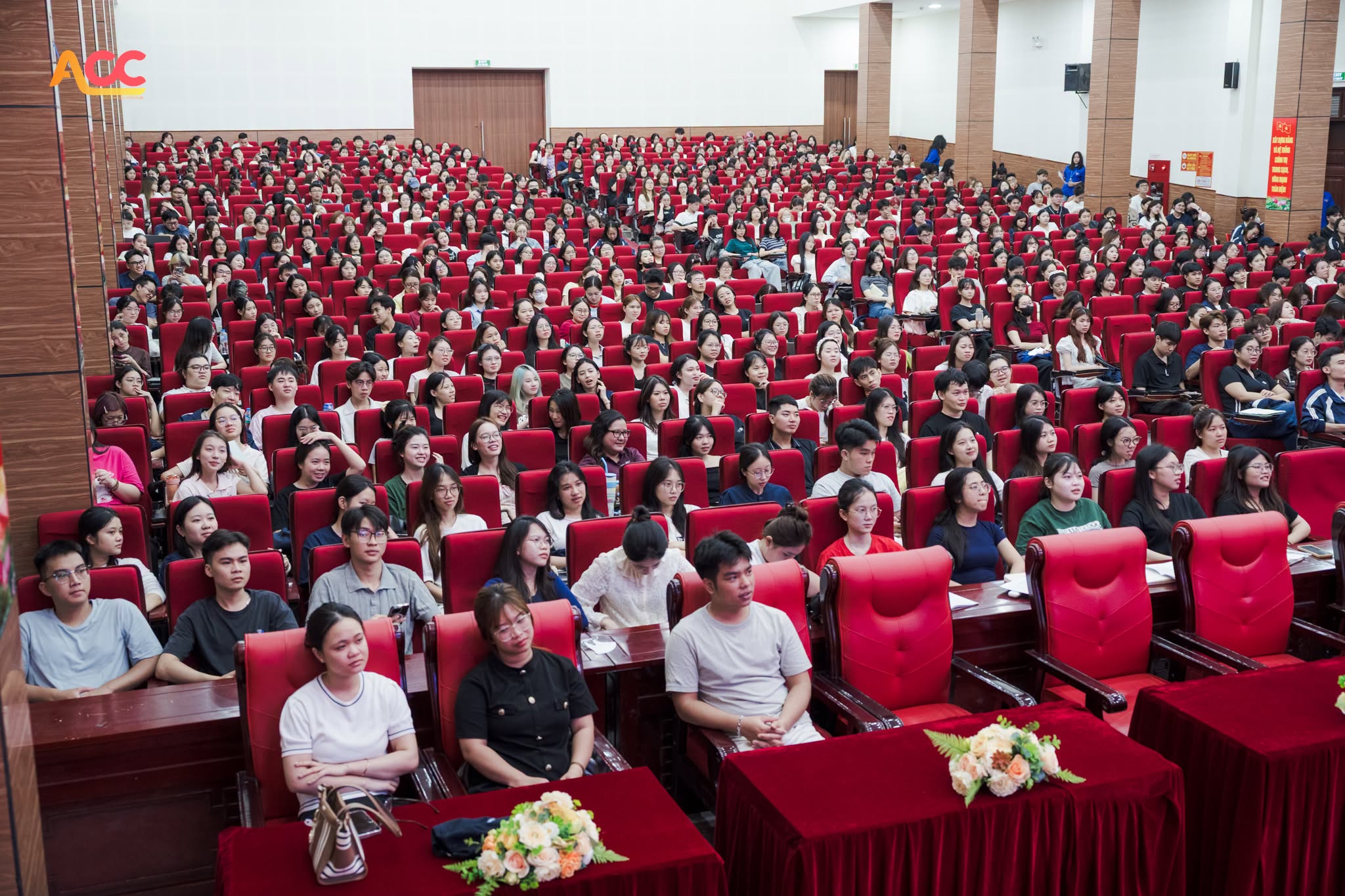 Sinh viên Học viện Báo chí và Tuyên truyền tham gia Tuần sinh hoạt công dân giữa khóa K44 năm 2026.