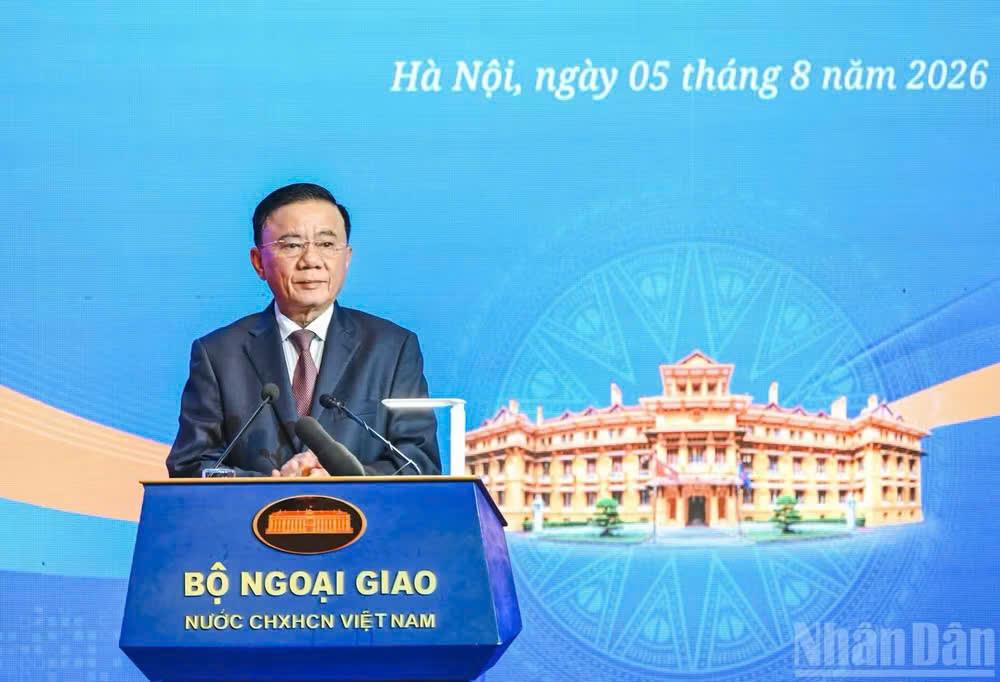 Phát huy sức mạnh tổng hợp, thực hiện hiệu quả mục tiêu đối ngoại của đất nước