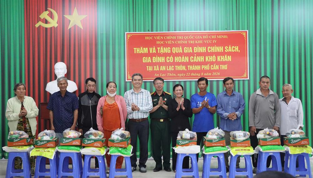 Đoàn công tác Hội Cựu chiến binh Học viện thực hiện nhiều hoạt động ý nghĩa tại thành phố Cần Thơ
