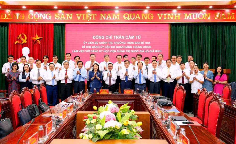 Đồng chí Ủy viên Bộ Chính trị, Thường trực Ban Bí thư, Bí thư Đảng ủy các cơ quan Đảng Trung ương làm việc với Đảng ủy Học viện Chính trị quốc gia Hồ Chí Minh
