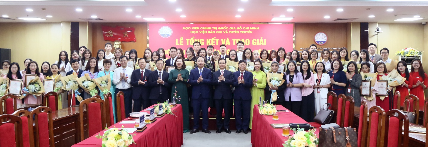 Lễ Tổng kết và trao giải Cuộc thi Chính luận về Bảo vệ nền tảng tư tưởng của Đảng lần thứ Năm, năm 2025 tại Học viện Báo chí và Tuyên truyền (Video)