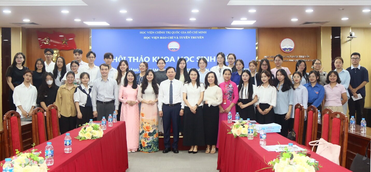 Hội thảo khoa học sinh viên: Nâng cao kỹ năng bảo đảm an ninh, an toàn trên không gian mạng của sinh viên các trường đại học, cao đẳng hiện nay (video)